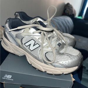 Boys New Balance 530 sz 4